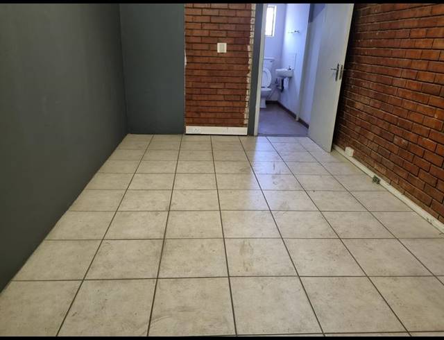 INDUSTRIAL FOR SALE IN ALTON